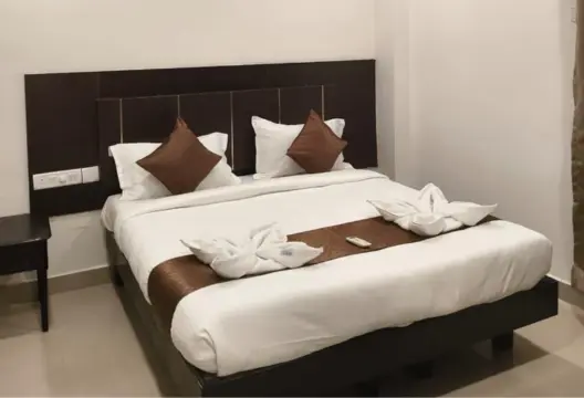 Tag My Stay Mist- Best Hotel Near Apollo Hospital